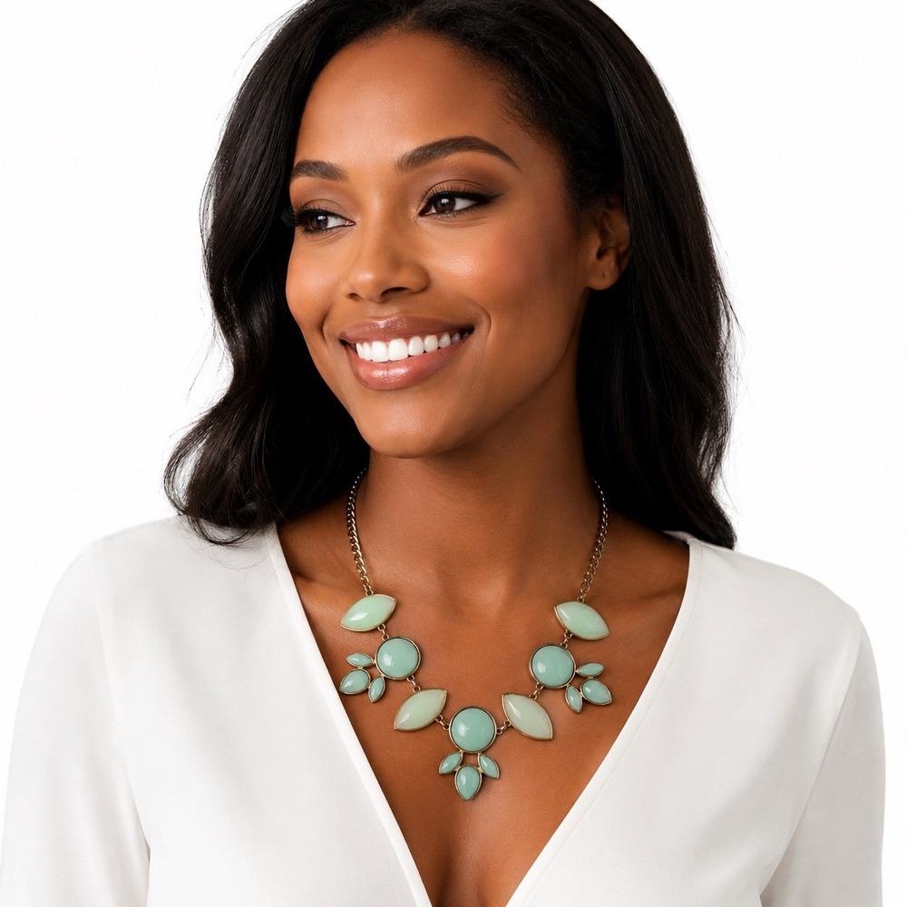 Mint Green Gold Tone Resin Stone Bib Necklace Adjustable Curb Chain Chic 103-216